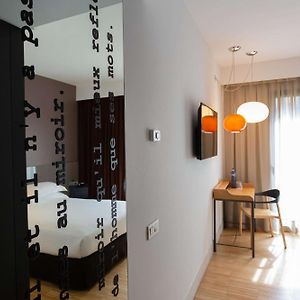 Camera con letto king size